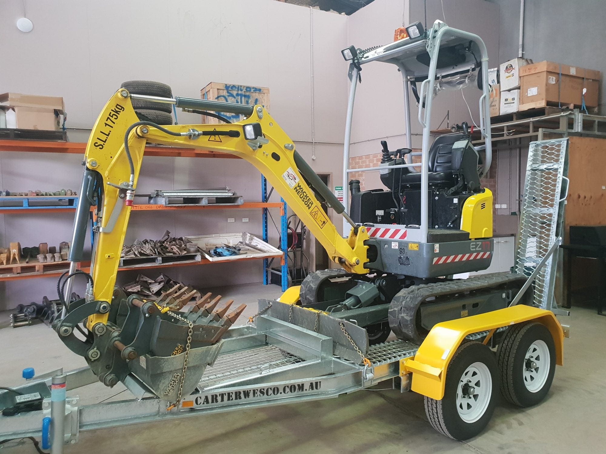 ez17 zero tail excavator