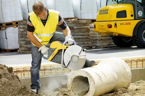 BTS635s - Demolition Saw, 2-Stroke
