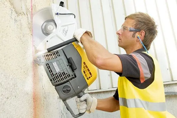 BTS635s - Demolition Saw, 2-Stroke
