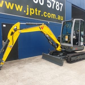 EZ36 Tracked Excavator - Zero Tail Swing - Incl. Easy Lock Hitch