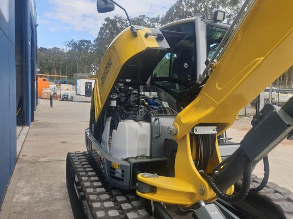 EZ80 Tracked Excavator - Zero Tail Swing - Incl Easy Lock Hitch