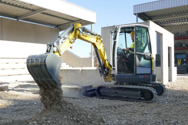 EZ26 Tracked Excavator - Zero Tail Swing - Incl. Easylock Hitch