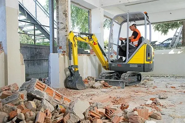 ET16 Tracked Excavator - Conventional Tail