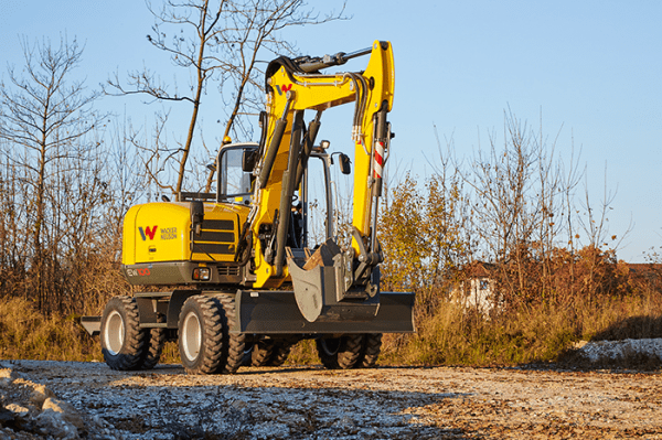 EW100 Wheeled Excavator - Incl. Easy Lock Hitch