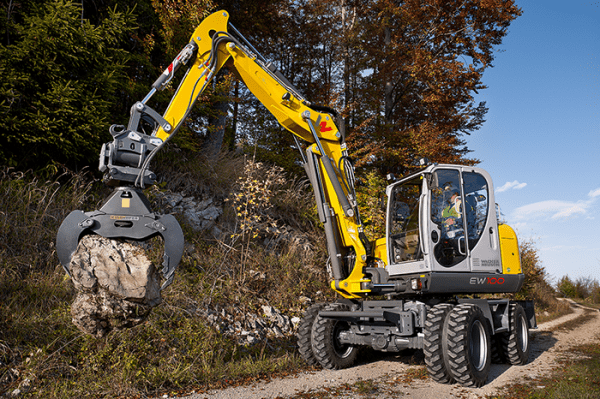 EW100 Wheeled Excavator - Incl. Easy Lock Hitch