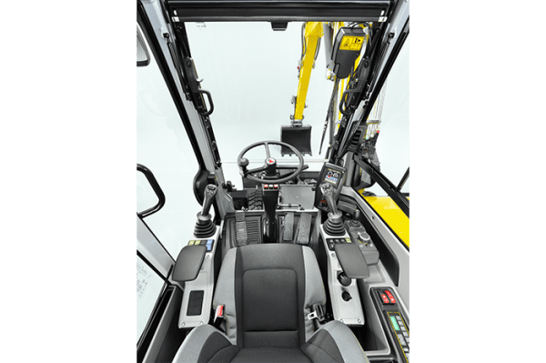 EW65 Wheeled Excavator - Incl. Easy Lock Hitch