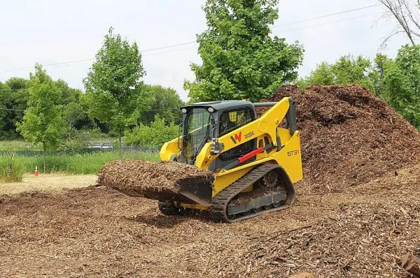 Wacker Neuson ST31 - Vertical Lift Track Loader