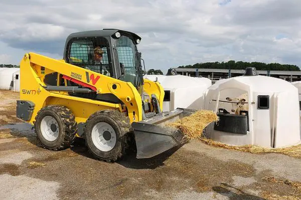Wacker Neuson SW17 - Radial Lift Skid Steer