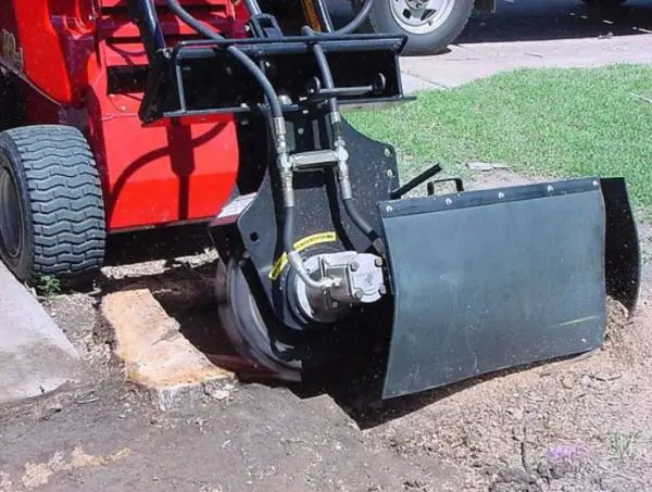Dingo Stump Grinder Pro - With Button Teeth